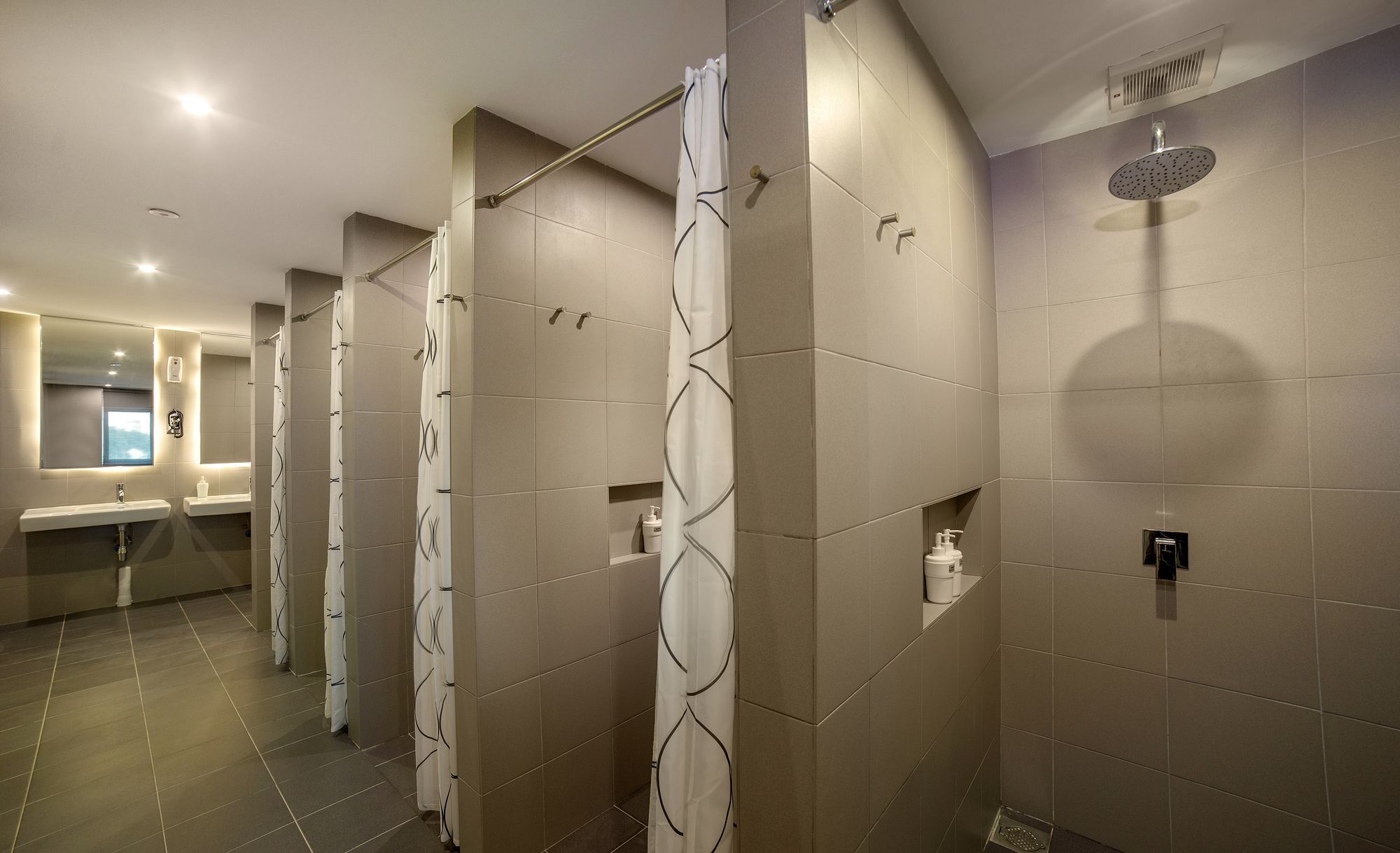 קואלה לומפור Riccarton Capsule Hotel מראה חיצוני תמונה